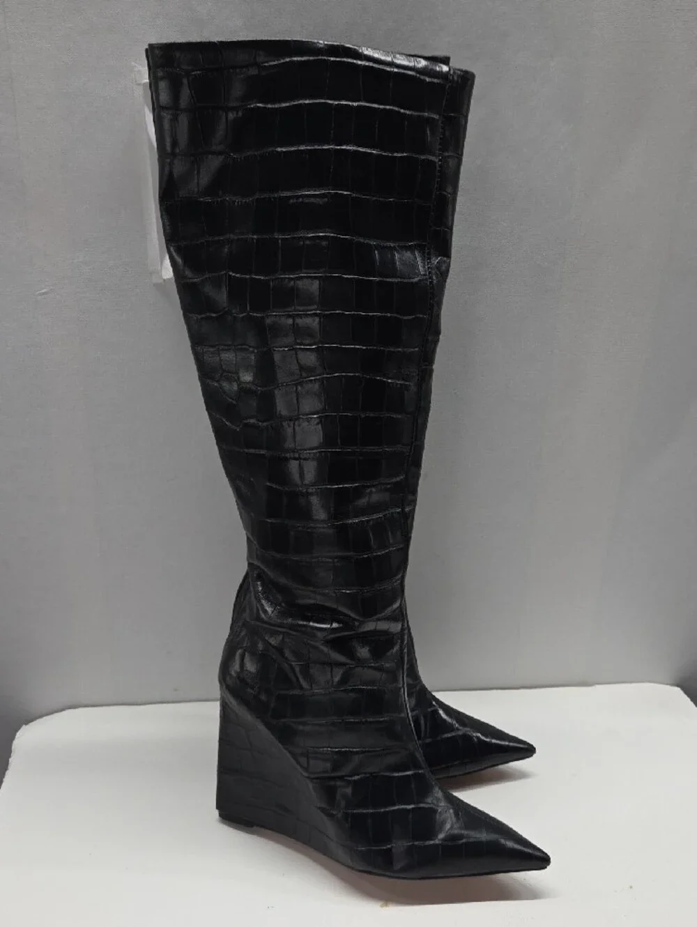 SCHUTZ Black Leather Croc-Embossed Pointed-Toe Knee Boots with Wedge Heel Size 8